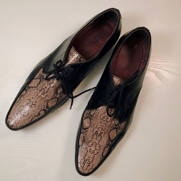  Mens Snake Skin Shoes (like new)